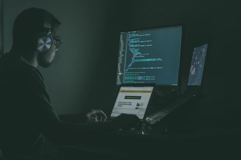 How AI Transformed Cybersecurity into a Race Against Cyber Threats